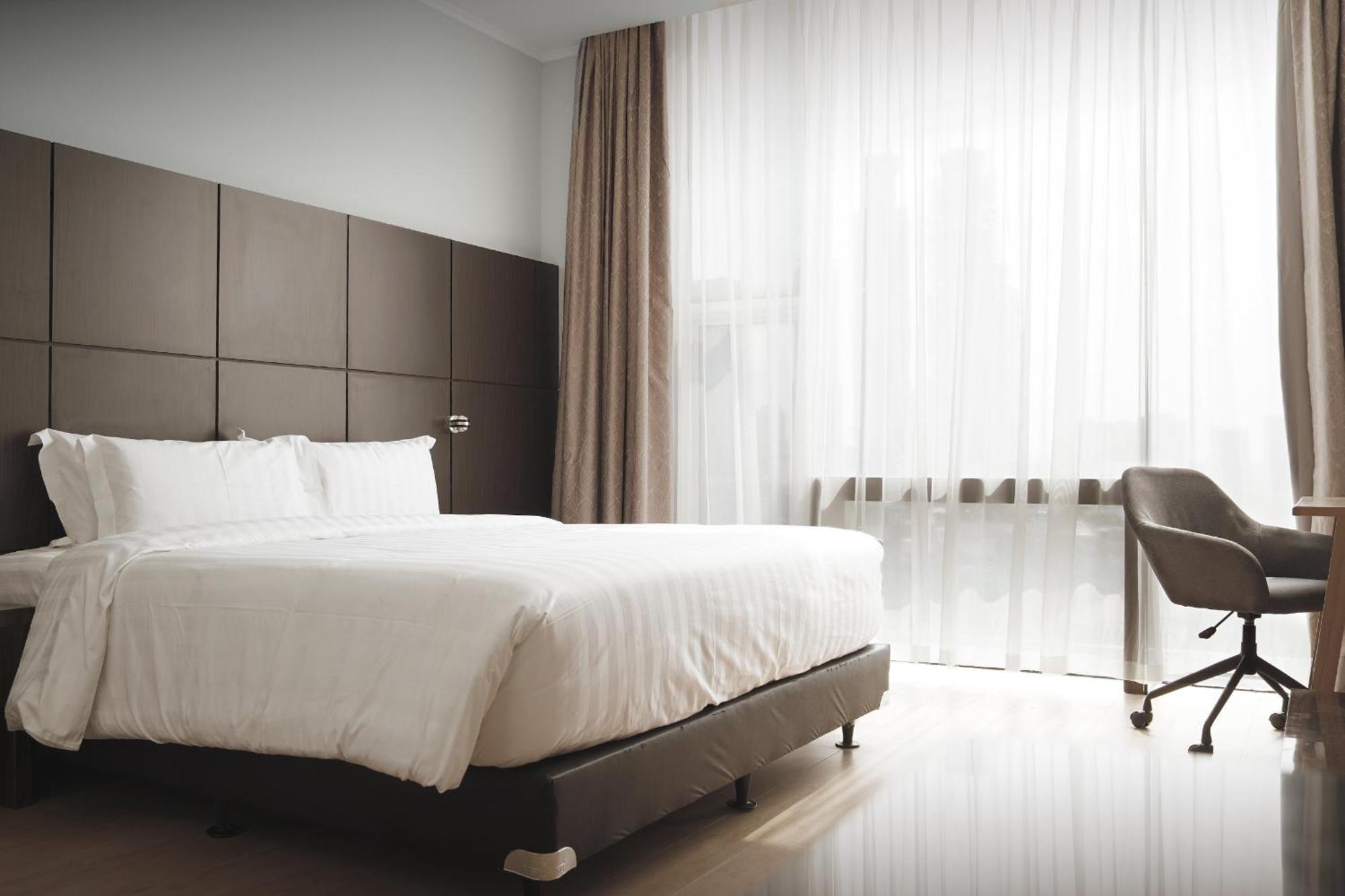 Dreamtel Jakarta Kültér fotó
