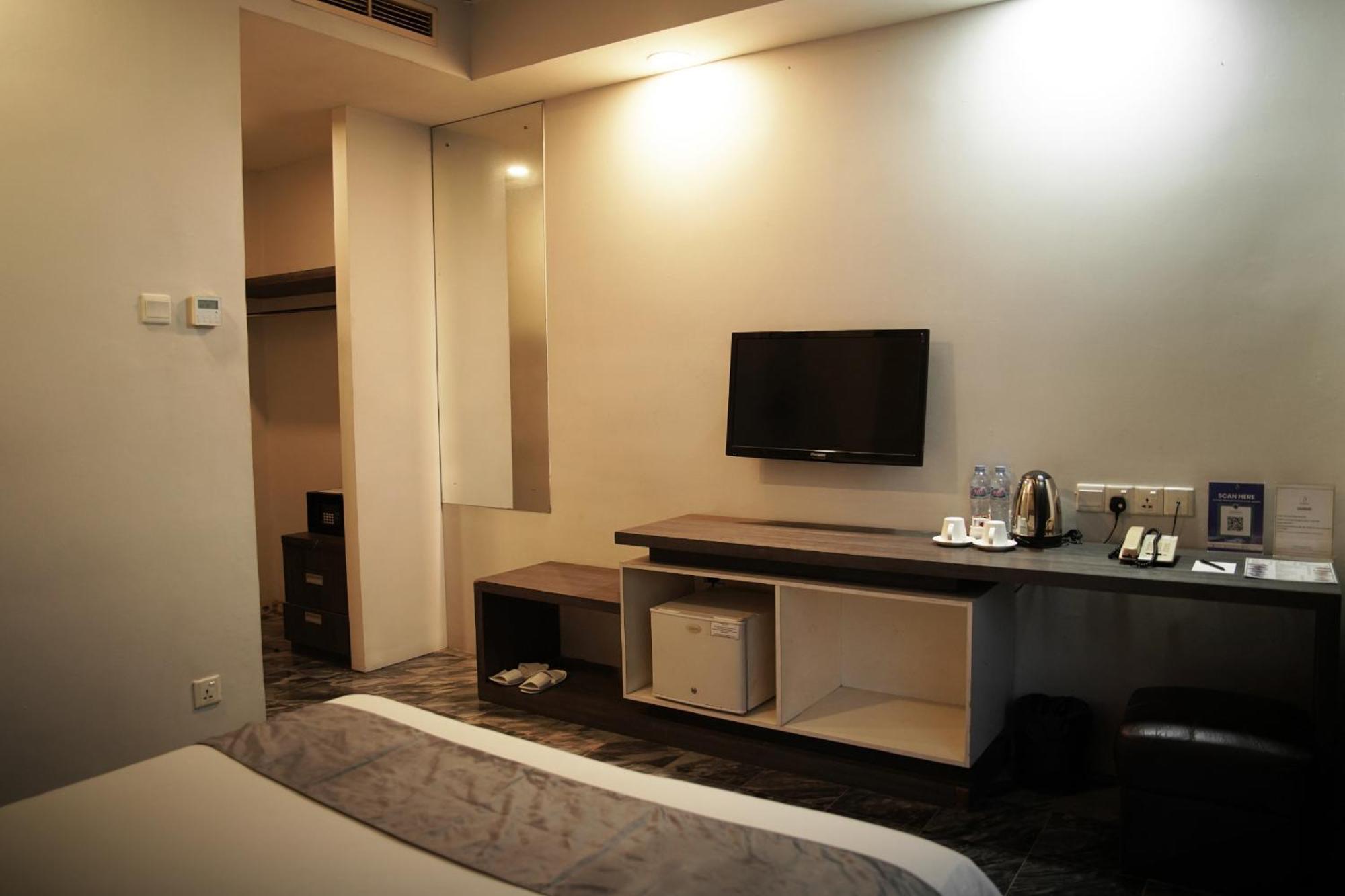 Dreamtel Jakarta Kültér fotó