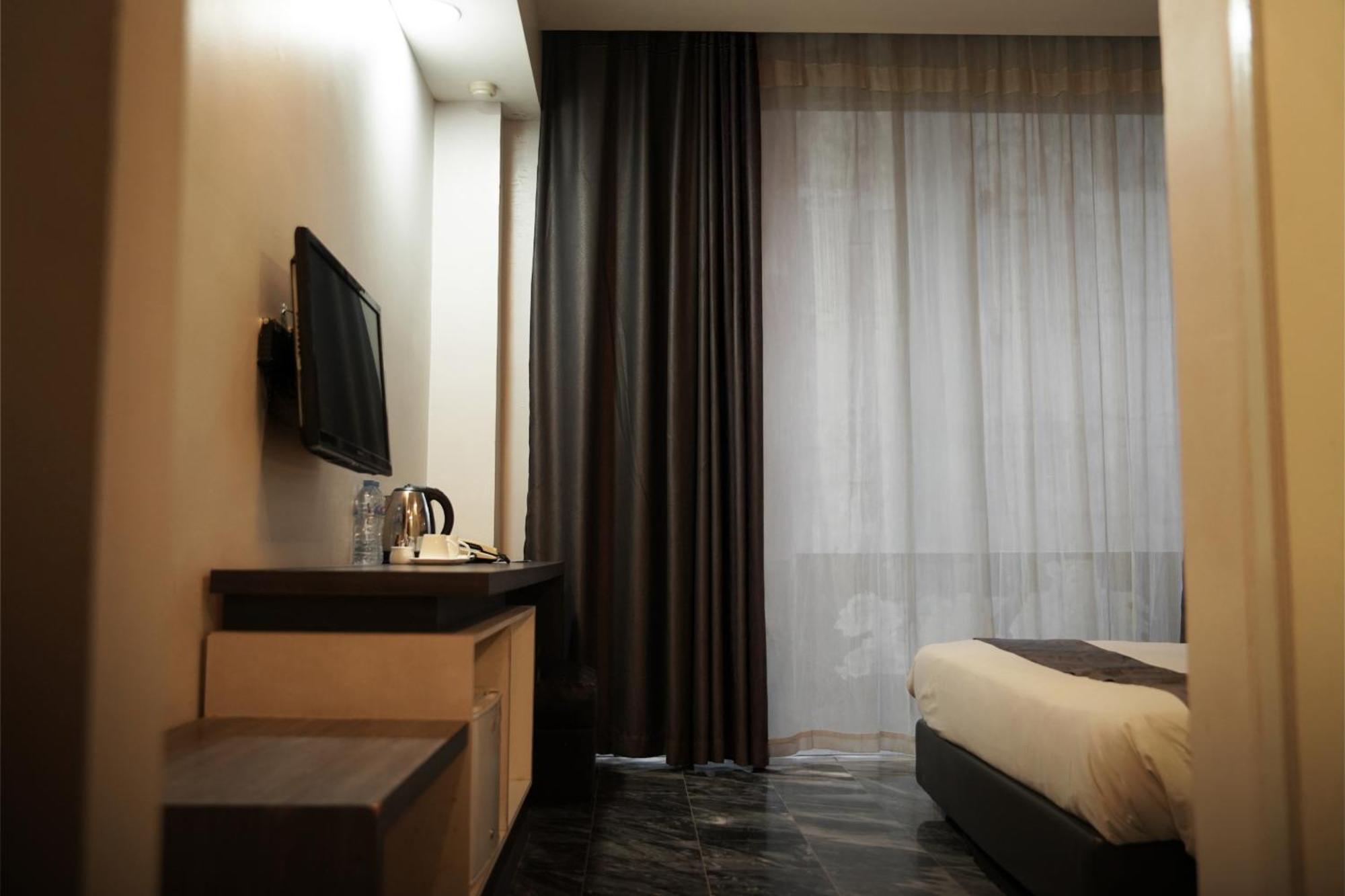 Dreamtel Jakarta Kültér fotó