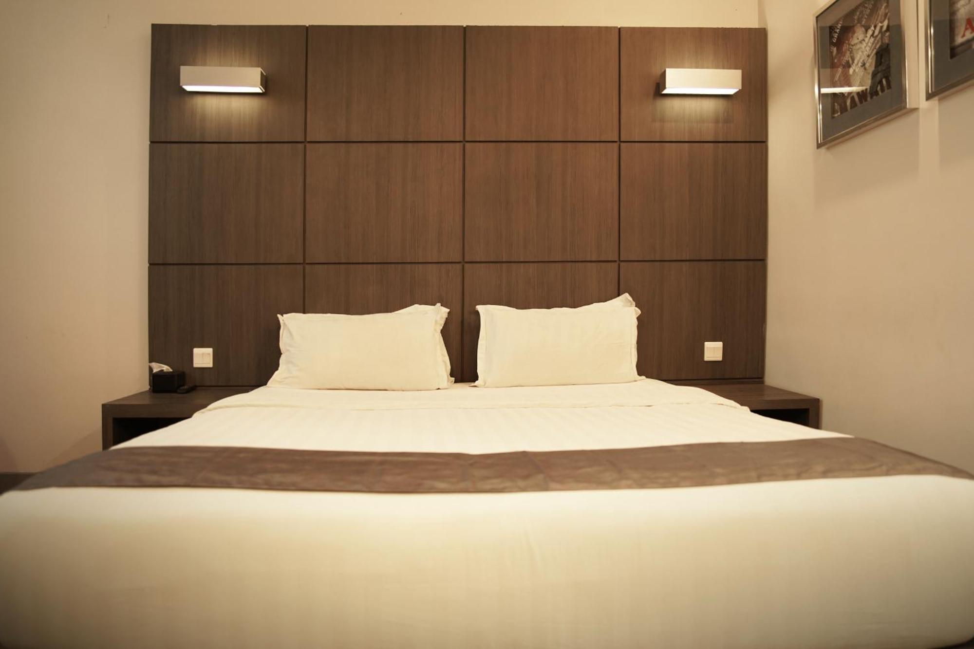 Dreamtel Jakarta Kültér fotó