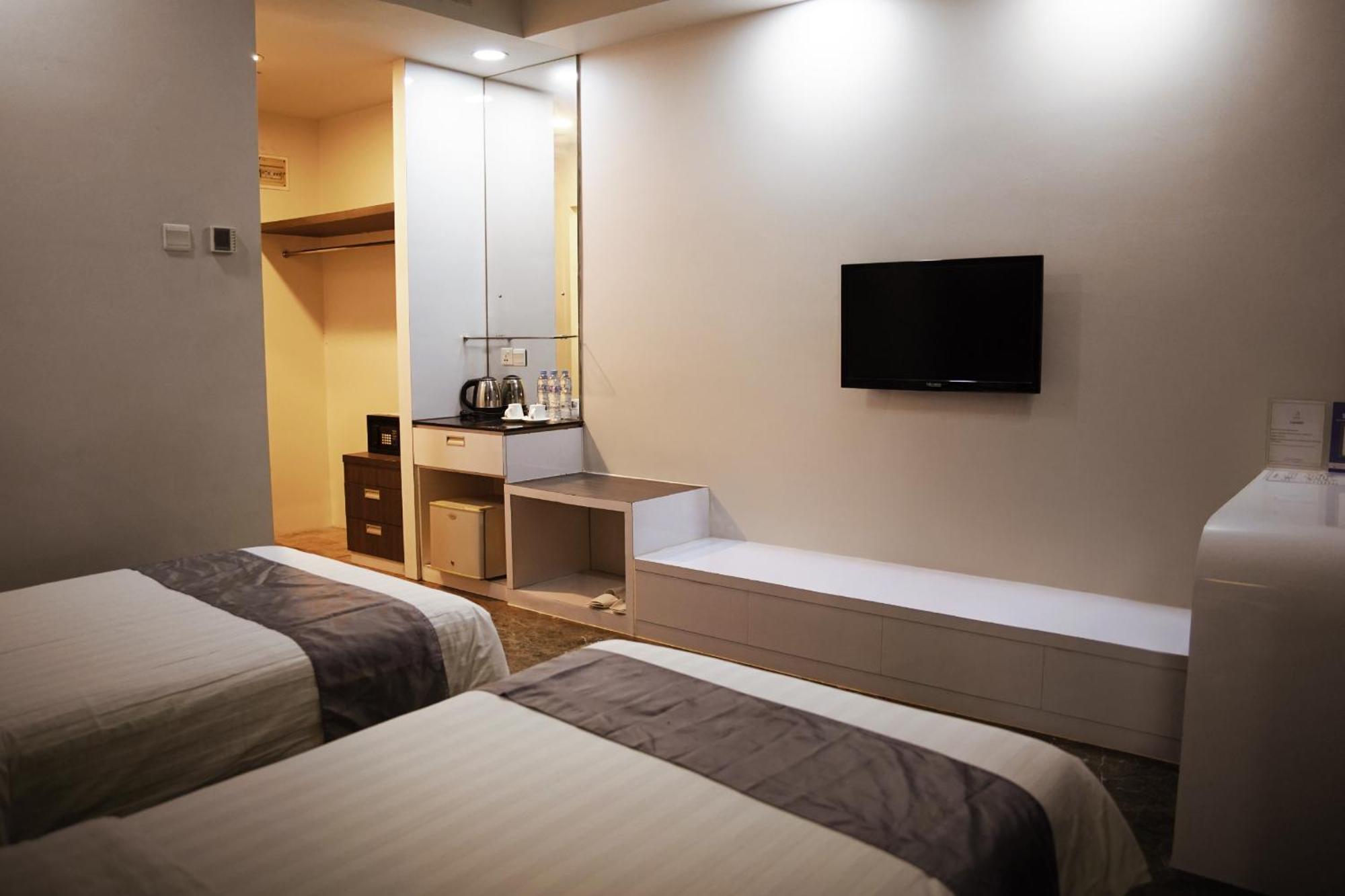 Dreamtel Jakarta Kültér fotó