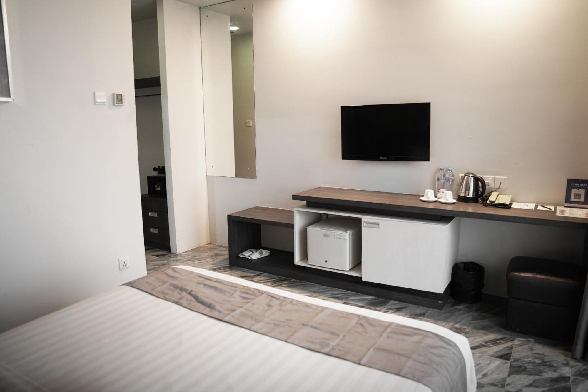 Dreamtel Jakarta Kültér fotó